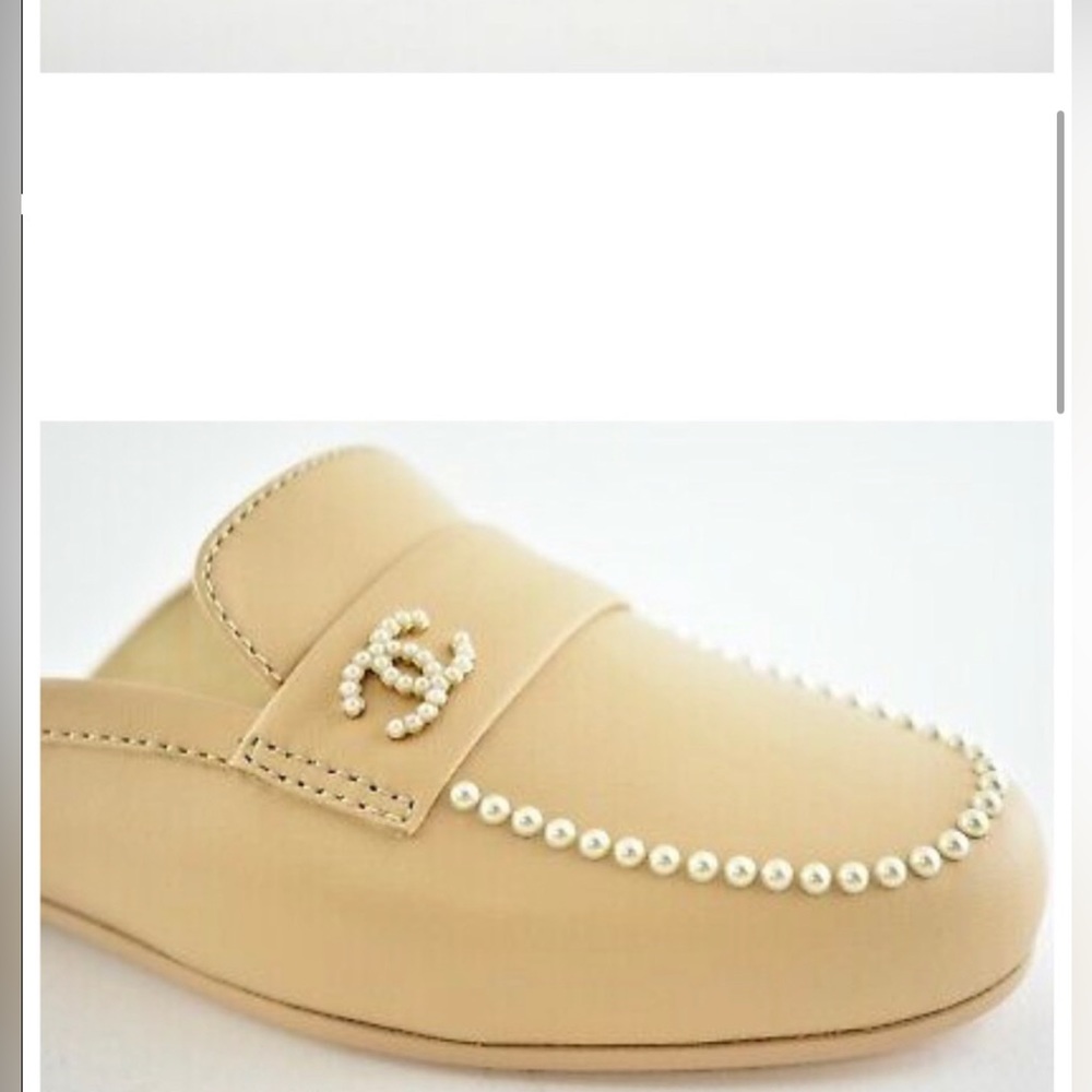 Brand New! Chanel 20P Beige Lambskin Pearl CC logo Backless slide Mule Loafer - Picture 6 of 8